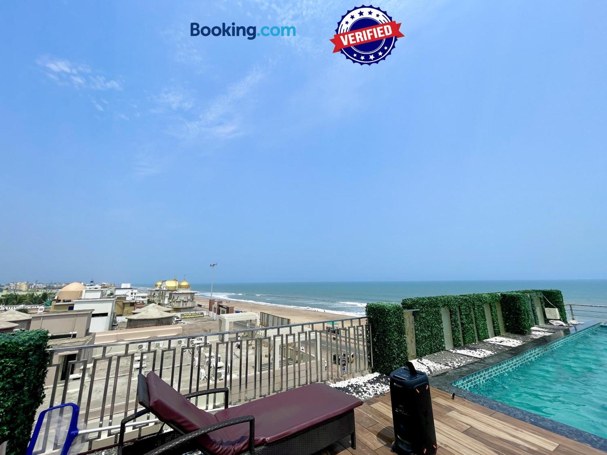 Hotel TBS Puri: Oceanfront Luxury with Full Amenities Exterior photo
