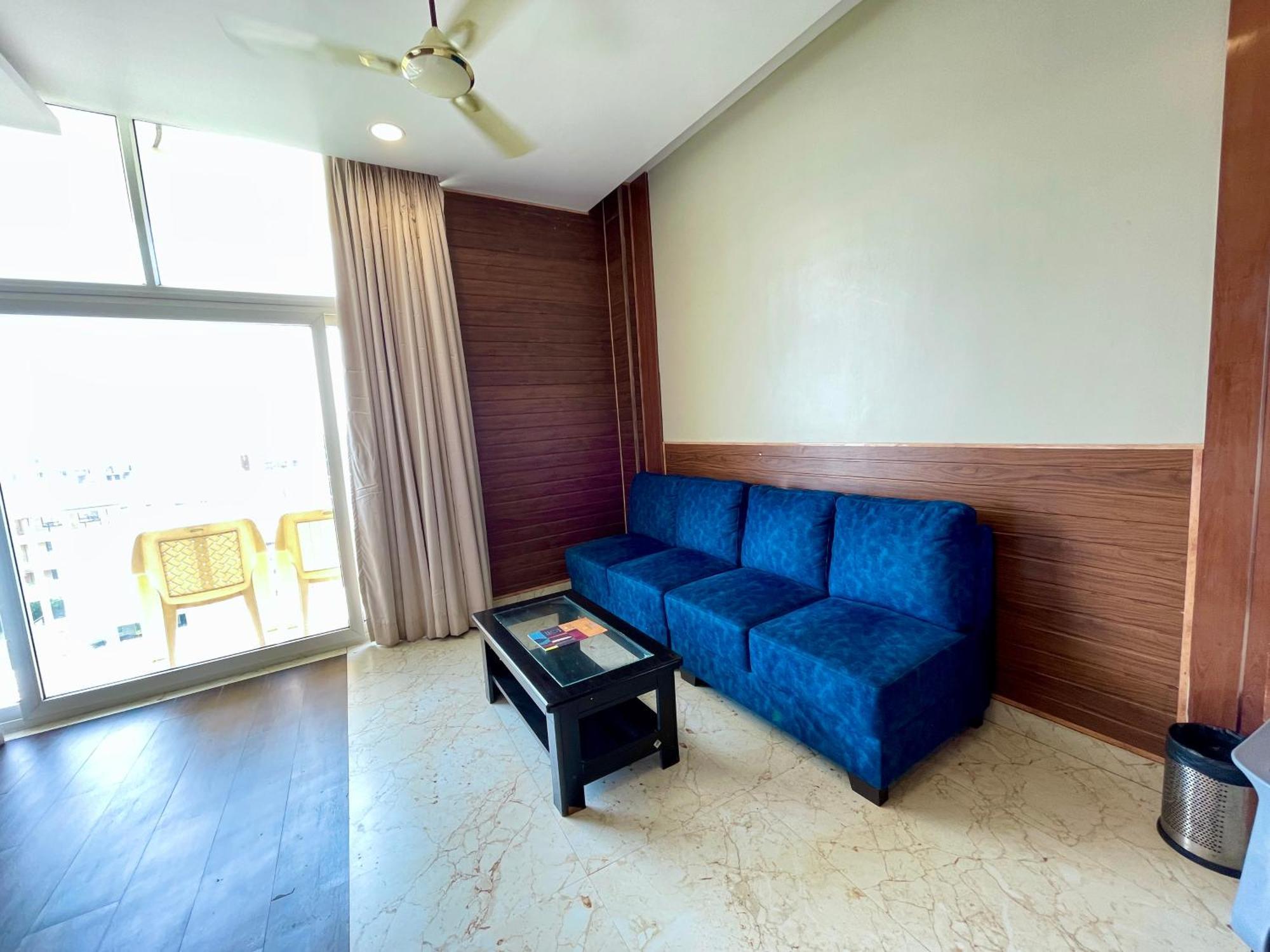 Hotel TBS Puri: Oceanfront Luxury with Full Amenities Exterior photo